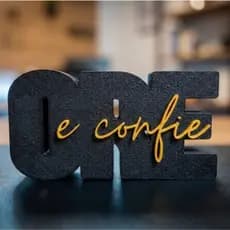 ORE e Confie Letreiro Decorativo em 3D - Presente para Mesa e Estante Rack Decoração Religiosa
