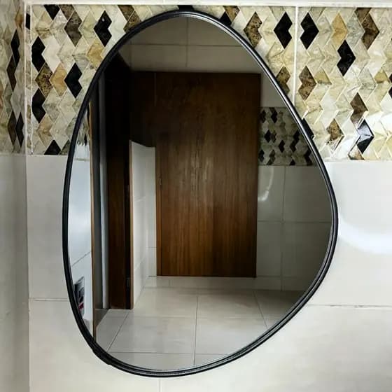 Espelho Orgânico Pedra 80x60 Borda Couro Decorativa Sala Quarto Entrada Penteadeira