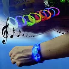 BOM Pulseira Led Ativa Conforme a Batida da Musica ou Som anjgg