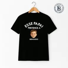Camiseta Personalizada Esse papai pertence a/o (nome do filho)