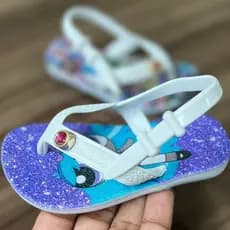 Chinelo de dedo baby infantil personagem Bebe