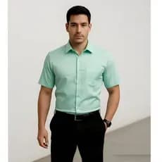 Camisa Social Manga curta com bolso,100% Microfibra,Não amassa,não precisa passar a ferro e é fresco para usar no verão.