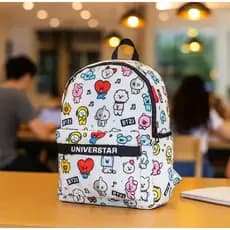 Mochila Escolar Personagens BT21 Branca Moderna e Espaçosa