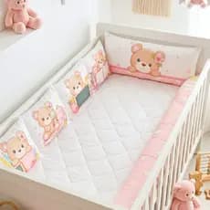 Kit Berço Menina Completo Protetor Padrão Americano e Nacional 6 Peças Modelo Pelúcia Rosa
