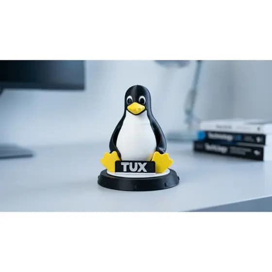 Boneco Tux Linux Mascote Pinguim | Decoração Geek para Programador e Setup