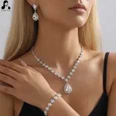 Conjunto de Joias Elegantes para Noivas em Liga de Cobre Banhado a Prata com Zircônia Cúbica, Colar, Pulseira e Brincos