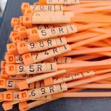 abraçadeiras anilhas númeradas e personalizadas para marcação de pintinhos PCT com 30 UND.