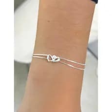 Pulseira corações entrelaçados banhada à prata 925