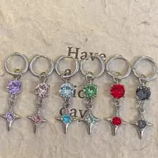 Diabo apontou Cone pingente brincos feminino titânio aço brincos piscando diamante estrela Design brincos luz luxo High-