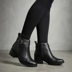 Bota Feminina Cano Curto Zíper Lateral Salto Bloco Casual