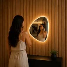 Espelho Nobre Eclipse 50 x 50cm Led Com Botão Touch Lapidado Luxo Quarto Banheiro Sala de Estar