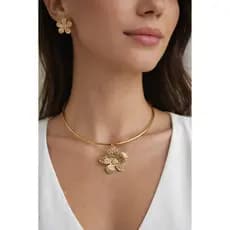 Kit Colar Choker E Par De Brincos Flor Dourado Semi Jóia