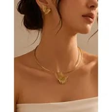 Kit Colar Choker E Par De Brincos Borboleta Dourado Semi Jóia