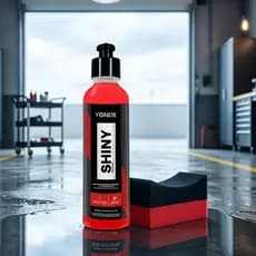KIT PNEU PRETINHO DE ALTO BLIHO DURÁVEL SHINY VONIXX 240ml + APLICADOR DE ESPUMA ANATÔMICO PARA PNEUS