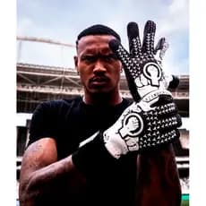 LUVA DE GOLEIRO PROFSSIONAL N1 SCORPIUS 2.0 STOP RACISMO