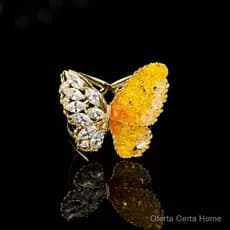 ⭐ ⭐ ⭐ ⭐ ⭐     Clipe de lenço em formato de borboleta de cristal, fresco e delicado, estilo discreto, mas único e luxuoso