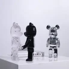 Ornamento Criativo de Urso Violento Suporte de Exibição de Móveis Modelo de Parede de TV Decoração Suave para Quarto