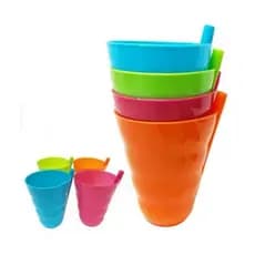 Kit Com 4 Copos de Plástico Com Canudo Cores sortidas  Infantil /Criança. Brinquedo | diversão | festa