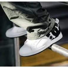 SAPATO DC SHOES MANTECA FEMENINO & MASCULINO BRUMARCAS
