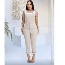 Jardineira jeans Feminina com botões macacão longo com alça