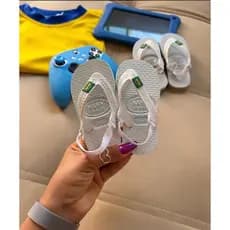 Chinelo Infantil de Dedo Elástico Antiderrapante Confortável Unissex Bebê