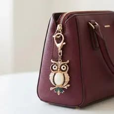 CHAVEIRO LUXO CORUJA COM STRASS - UNITÁRIO - 10CM - para bolsas, carteiras, malas de viagem, para presentes, brindes