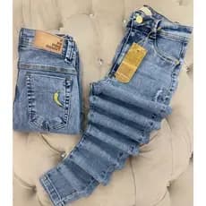 Calça jeans skinny sal e pimenta com elastano super premium