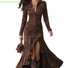 Vestido longo justo com zíper, gola alta, fenda lateral