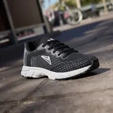 TENIS FEMININO E MASCULINO SNEEKS ESPORTIVO PROMOÇÃO ENVIO IMEDIATO