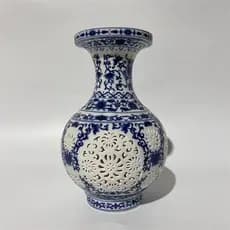 [Venda quente] Jingdezhen cerâmica oca escultura artesanato azul branco vaso pêndulo arranjo de flores gabinete acessóri