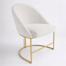 Cadeira Poltrona Lua Elegante Branca em Tecido Bouclê Branco e Bege Base Dourada Decorativa