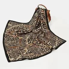 Lenço Feminino de Cetim Estampado 90x90 Grande Quadrado Elegante Multiuso Moda Verão Bandana
