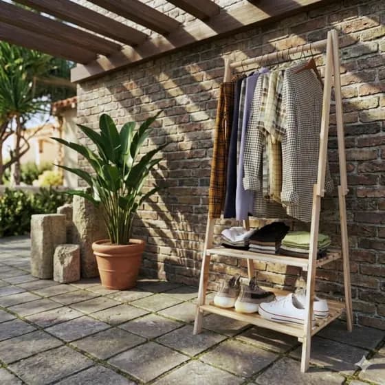 Arara de Roupas em Madeira Dobrável – Cabideiro Portátil Multiuso