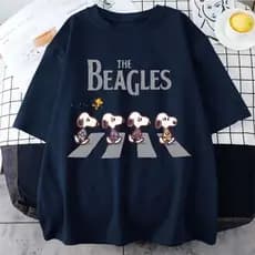Camiseta Algodão Confortável Premium Estampada Tendência Desenho Snoopy Beagles Aesthetic Unissex