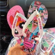 Chinelos Havaianas Meninas Super Poderosas - Estampas Únicas e Conforto