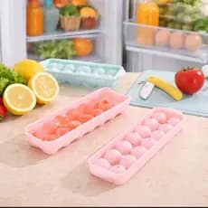 Forma De Gelo Com 14 Cavidades Bolinha Grande De Plastico Com Tampa