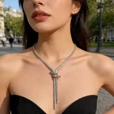 Colar Lariat Brilhante Acessório Luxuoso para Look Perfeito