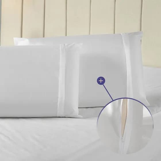 Kit 4 fronha impermeável anti - ácaro Cor Branco com zíper 70cm x 50cm Promoção