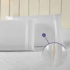 Kit 4 fronha impermeável anti - ácaro Cor Branco com zíper 70cm x 50cm Promoção