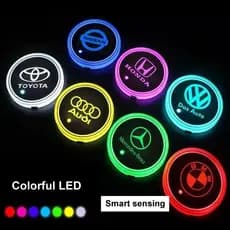 1PC Universal Carro LED Suporte De Copo Tapetes Luz Porta-Copos Do Garrafa Atmosfera Constelação Backlight Lâmpada 7 Cor