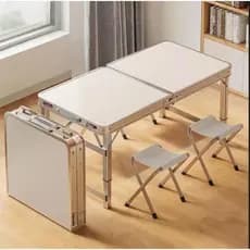 Kit Mesa Dobrável Portátil Vira Maleta Camping Churrasco 120X60cm com 4 Banquinhos Dobráveis Brancos