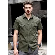 Camisa Masculina de Manga Curta em Algodão com Bolsos Modelo Slim Fit Estilo Militar
