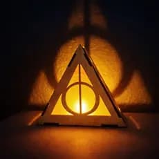 Luminária Relíquias Da Morte Harry Potter MDF Decorativa Quarto Refletivo