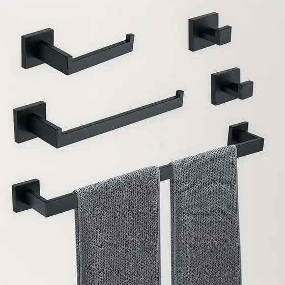 Kit Banheiro Quadrado Completo | Porta Toalha 60cm + Suporte Papel + Ganchos Aço Inox Preto/Prata Antiferrugem