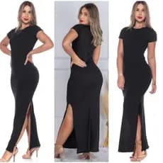 Vestido Longo com Fenda Lateral Manga Curta em Malha Canelada