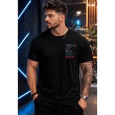 Camiseta Preta Masculina Adulta Jogos Play Simbolos Algodão Macio P ao GG