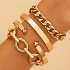 Conjunto De 4 Peças De Pulseiras De Metal Elegantes Douradas E Prateadas Com Nó De Coração Design Aberto Luxo