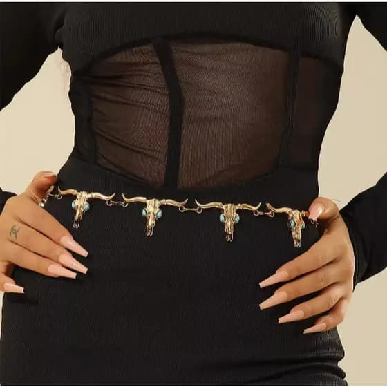 Cinto de Corrente country com fivera de vaca elegante e criativa