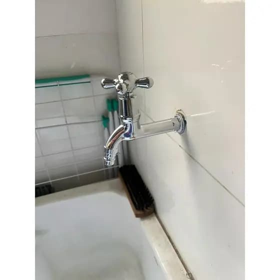 Torneira Cromada Resistente Durável Fácil Instalação para Cozinha Banheiro