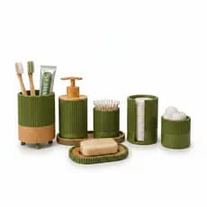 Kit de banheiro premium verde oliva e preto com design texturizado e sofisticados detalhes amadeirados
